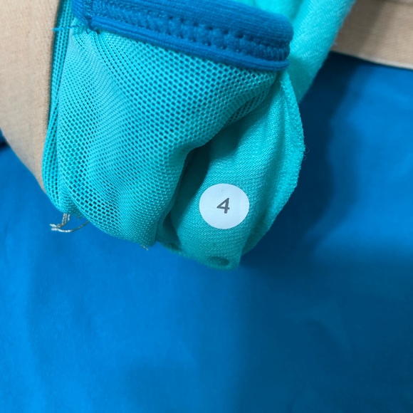 Lululemon Power Y Tank in Viridian Green - Picture 10 of 11